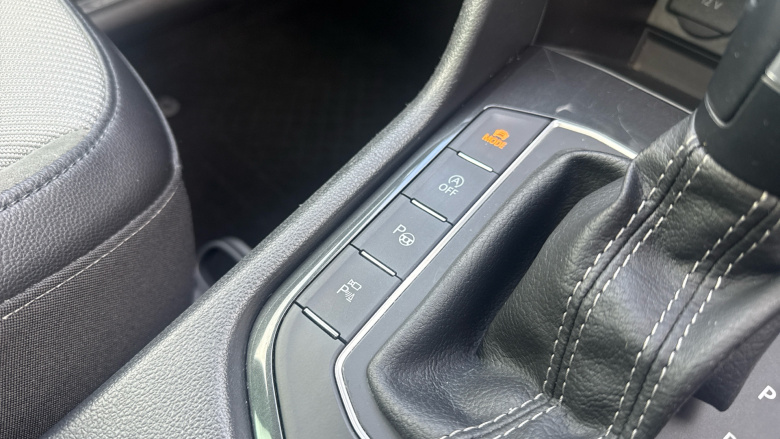 Volkswagen Tiguan 2.0 TDi 150 R-Line Tech 5dr DSG Diesel Estate